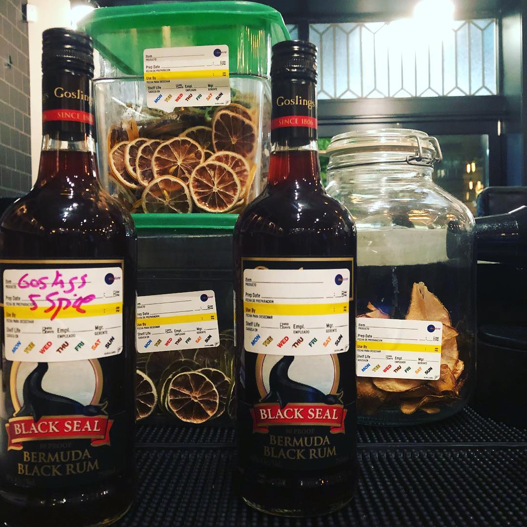 Late night labeling. Yahoo!! ••• #limes #lemons #fruit #pears #rum #goslings #things #labellife #checkthedate #cocktails #dehydrated #thirsty @goslingsrum